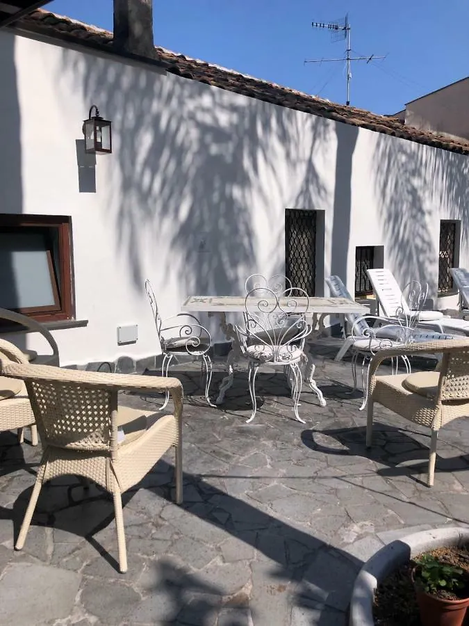 Santa Maria La Scala La Timpa E Il Mare Comfort Rooms Acireale 0*,